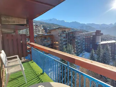 Vue générale sur la montagne ou vue sur la montagne depuis l'appartement