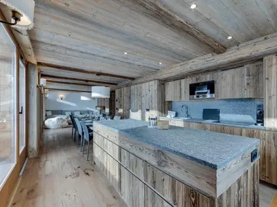 Plan de l'établissement Nouveau appartement lumineux avec parking à Tignes Le Lac - FR-1-641-20