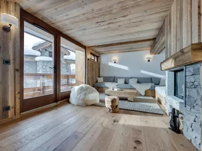 Coin salon dans l'établissement Nouveau appartement lumineux avec parking à Tignes Le Lac - FR-1-641-20