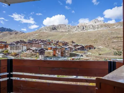 Vue générale sur la montagne ou vue sur la montagne depuis l'appartement