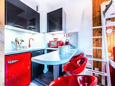 Cuisine ou kitchenette dans l'établissement Résidence Bec Rouge - Studio lumineux·Skis aux pieds·Balcon MAE-6794