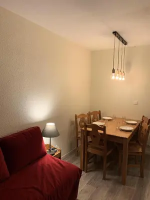 Plan de l'établissement Résidence Licorne - Appartement chaleureux · Accès direct aux pistes · Vue pistes · Casier à skis MAE-7744