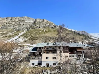 Vue générale sur la montagne ou vue sur la montagne depuis l'appartement