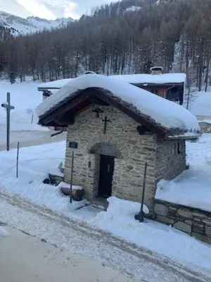 L'établissement Le Loup du Laisinant en hiver
