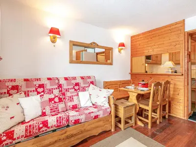 Cuisine ou kitchenette dans l'établissement Studio soigné avec WIFI, proche centre et pistes - FR-1-694-72