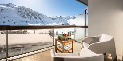 Vue générale sur la montagne ou vue sur la montagne depuis l'appartement