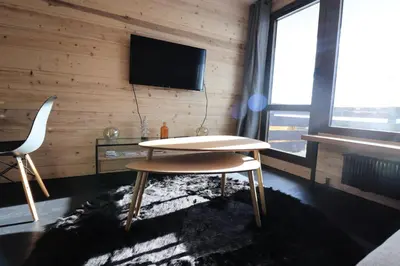 Télévision ou salle de divertissement dans l'établissement Résidence Grand Tichot A - Appartement au centre de Tignes Le Val Claret Haut MAE-7834