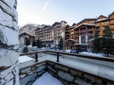 Vue générale sur la montagne ou vue sur la montagne depuis l'appartement