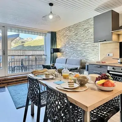 Résidence Les Hauts Lieux - Joli studio cabine 4 personnes à Tignes au pied des commerces et proche des pistes