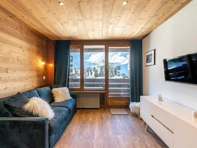 Coin salon dans l'établissement Apartment Le Curling A - Val Claret-23 by Interhome