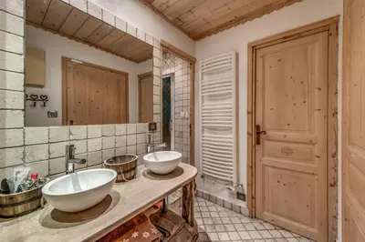 Salle de bains dans l'établissement Résidence Le Grand Bouquetin - 6 Pièces pour 12 Personnes MAE-5554