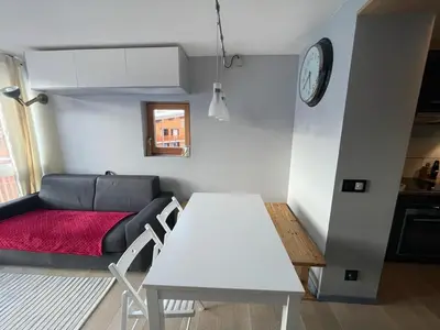 Coin salon dans l'établissement Appartement rénové au centre Les Arcs 2000 avec balcon - FR-1-346-548