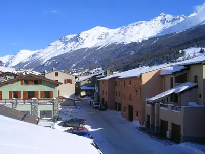Vue générale sur la montagne ou vue sur la montagne depuis l'appartement