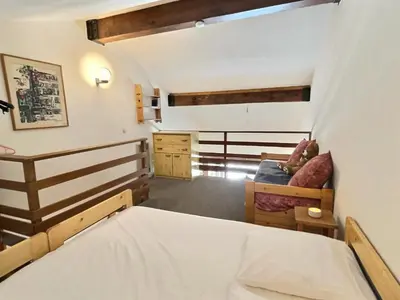 Un ou plusieurs lits dans un hébergement de l'établissement Studio cabine mezzanine à Val d'Isère, 5 pers, animaux admis - FR-1-411-61