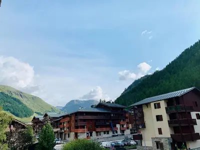 Vue générale sur la montagne ou vue sur la montagne depuis l'appartement