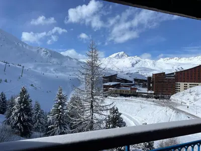 Vue générale sur la montagne ou vue sur la montagne depuis l'appartement