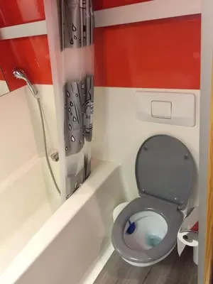 Salle de bains dans l'établissement Arcs 1800 Duplex rénové 5 pers au pied des pistes calme location à la semaine seulement