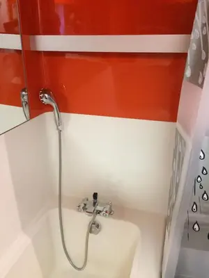 Salle de bains dans l'établissement Arcs 1800 Duplex rénové 5 pers au pied des pistes calme location à la semaine seulement