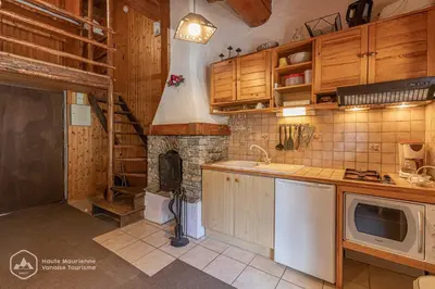 Cuisine ou kitchenette dans l'établissement AGNELIE 4