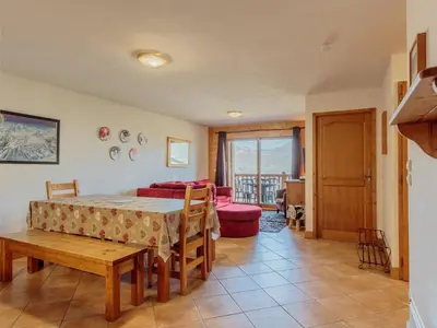 Coin salon dans l'établissement Appart 4P au pied des pistes avec WIFI et parking - FR-1-352-81