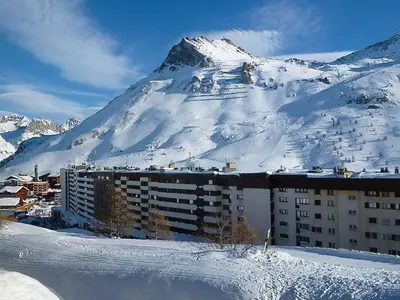Vue générale sur la montagne ou vue sur la montagne depuis l'appartement
