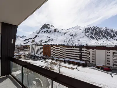 Vue générale sur la montagne ou vue sur la montagne depuis l'appartement