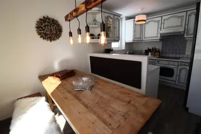Cuisine ou kitchenette dans l'établissement Résidence Les Rives - Appartement à proximité des pistes MAE-3924