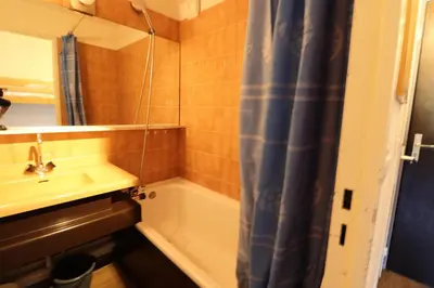 Salle de bains dans l'établissement Résidence Home Club - Studio lumineux·Proche pistes et commerces·Balcon MAE-3934