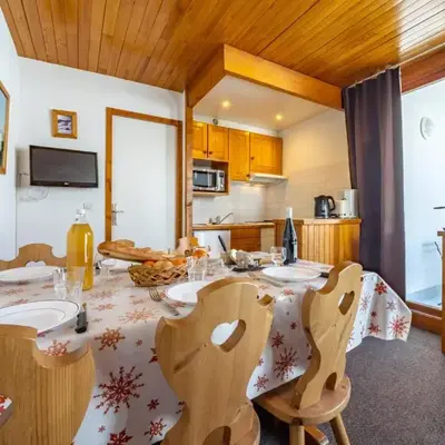 T2 confortable skis aux pieds avec balcon à Tignes - FR-1-502-480