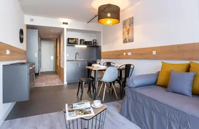 Cuisine ou kitchenette dans l'établissement Appartement Arc 2000 Rénové 5 personnes Paradiski