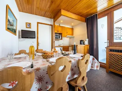 Télévision ou salle de divertissement dans l'établissement Résidence Savoy - Appartement confortable·Ski aux pieds MAE-4994