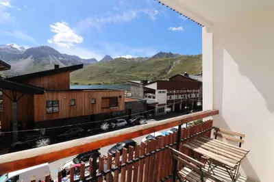 Vue générale sur la montagne ou vue sur la montagne depuis l'appartement