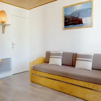 Studio moderne & lumineux proche des pistes avec balcon - FR-1-502-486