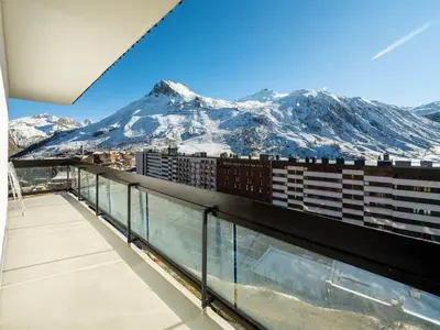 Vue générale sur la montagne ou vue sur la montagne depuis l'appartement