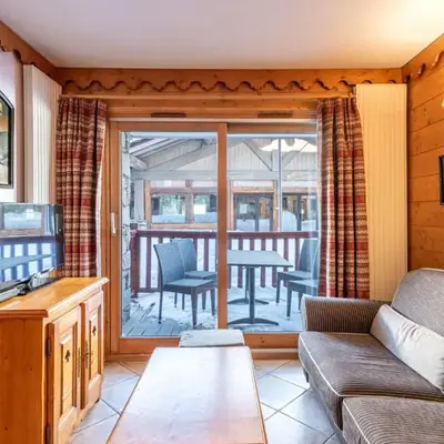 Apartment Ecrin des Neiges - Val Claret-2 by Interhome