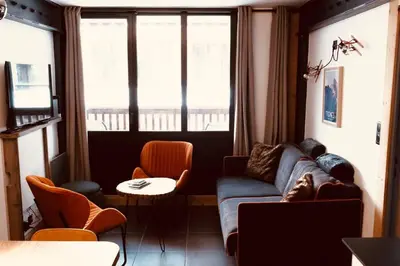 Coin salon dans l'établissement Val Claret, Tignes Appt cosy 5-6pers Location dimanche dimanche en saison