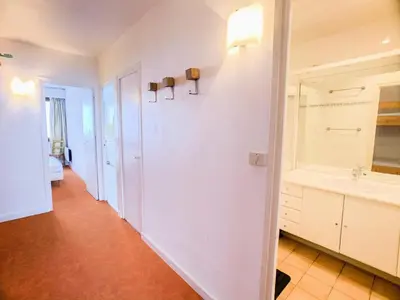 Salle de bains dans l'établissement Résidence Bec Rouge - Appartement lumineux·Skis aux pieds·Balcon MAE-6744
