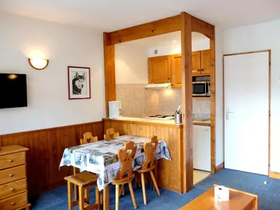 Cuisine ou kitchenette dans l'établissement Studio lumineux au pied des pistes avec balcon à Tignes - FR-1-502-495